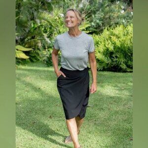 EUC Ripskirt Hawaii The Original Wrap Skirt Length 3 Black Size XL